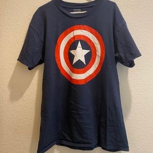 💛3/$15 Men’s Captain Marvel t-shirt